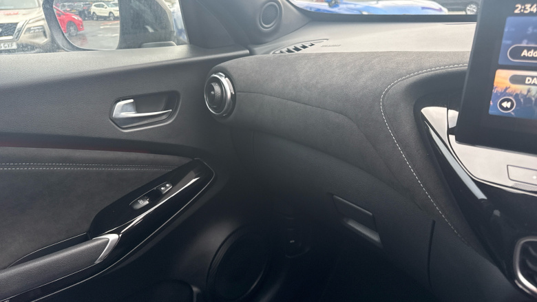 Nissan Juke 1.0 DiG-T Tekna+ 5dr DCT Petrol Hatchback